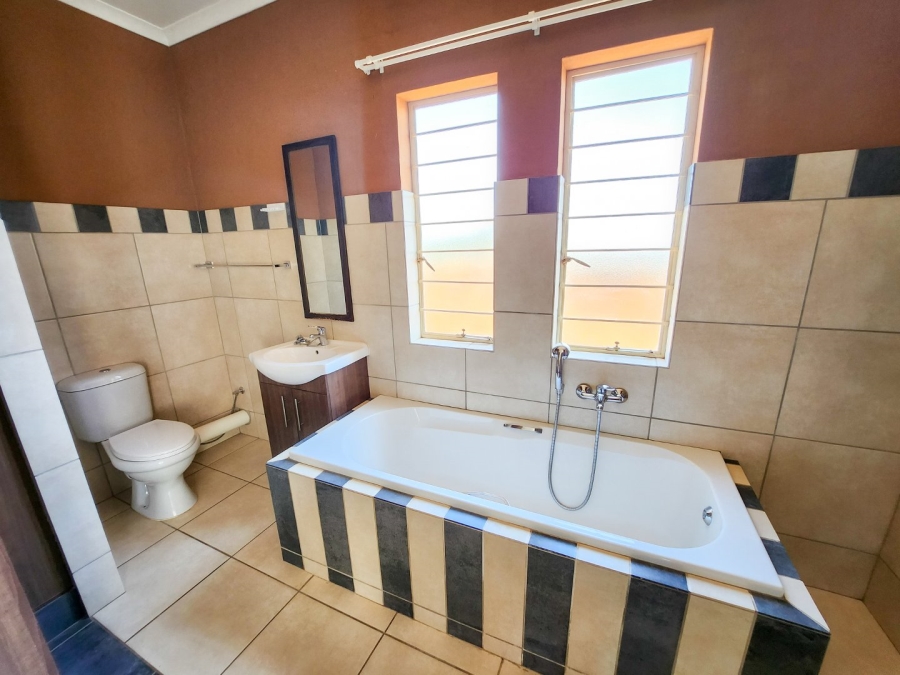 3 Bedroom Property for Sale in Wilkoppies North West